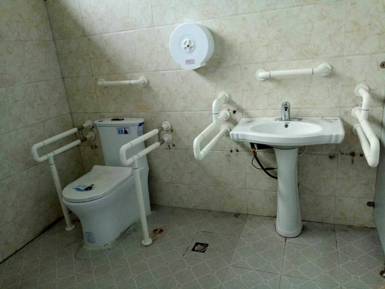 【貴州】銅仁礦山公園安裝無障礙扶手