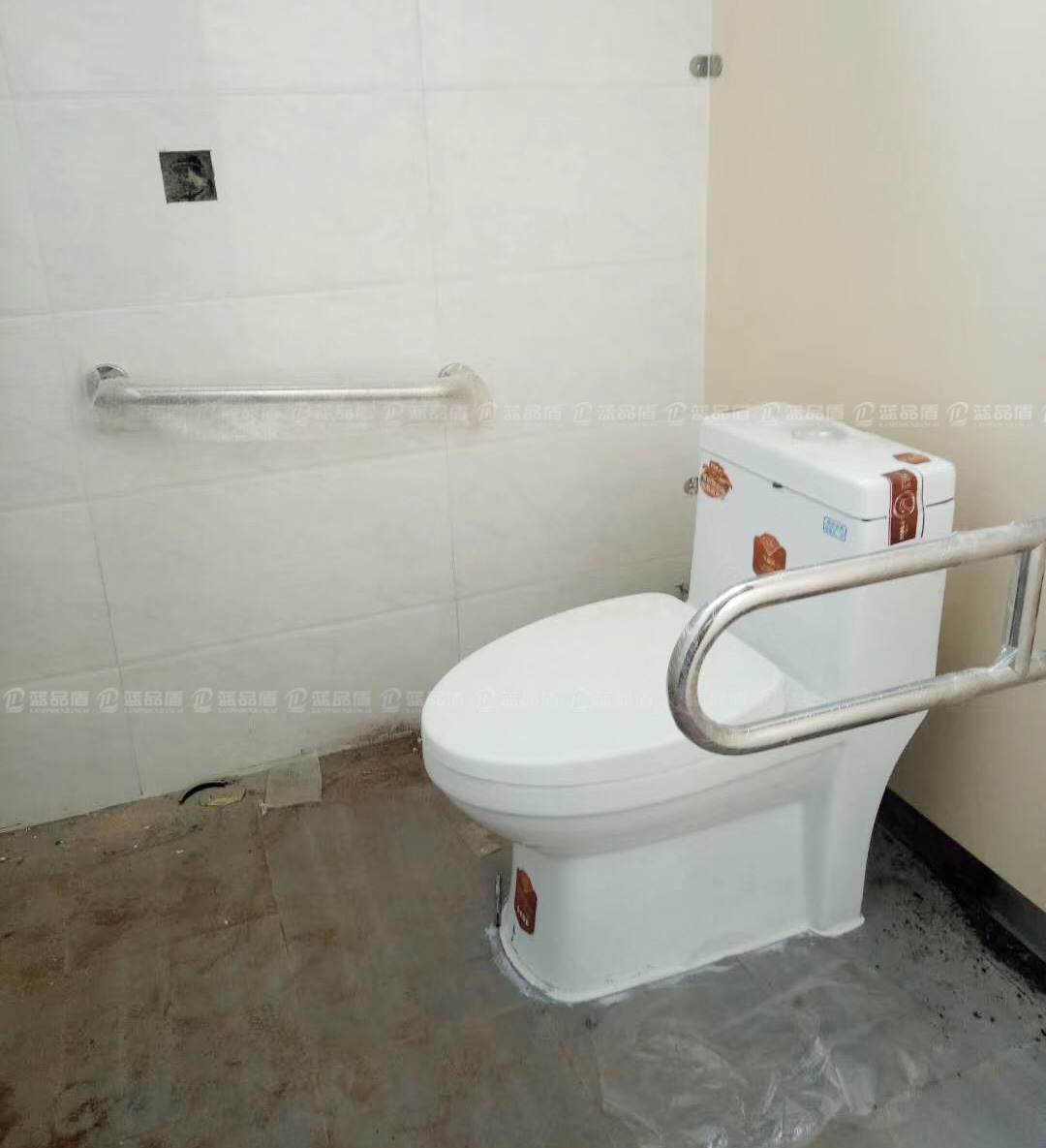 不銹鋼馬桶扶手-看看客戶選擇的哪幾款？