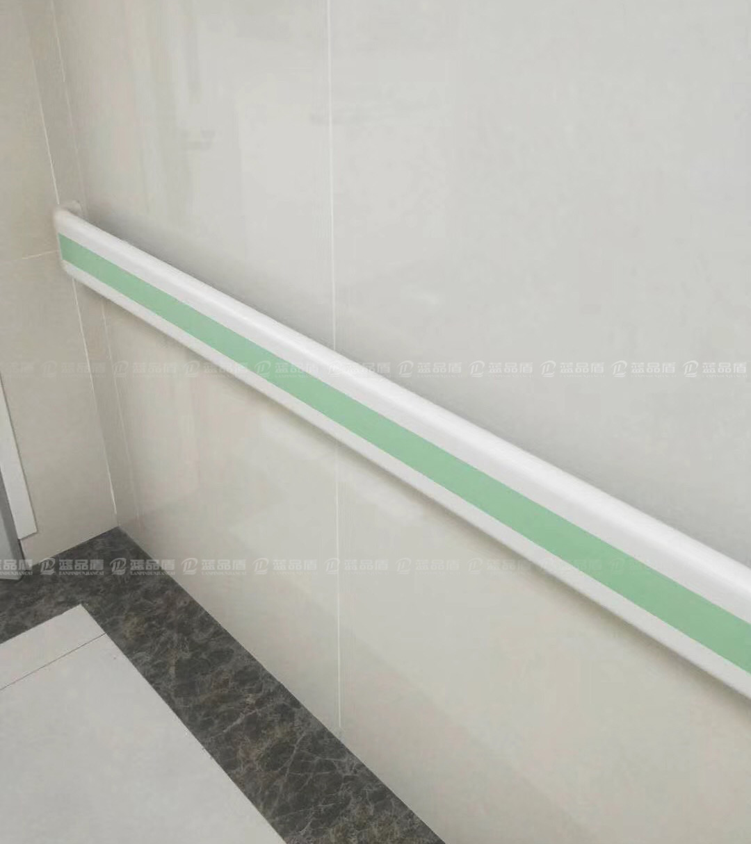 【新疆】走廊扶手大批量選購(gòu)就來(lái)藍(lán)品盾，準(zhǔn)沒(méi)錯(cuò)的
