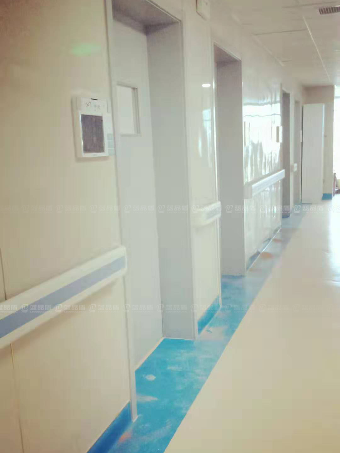 【河北省】廊坊市永清縣人民醫(yī)院里的防撞扶手安裝的是這一款